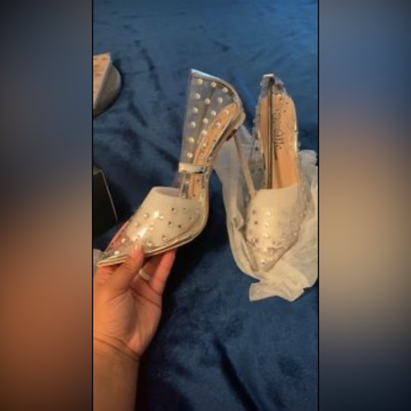 Lulu’s Rhinestone clear heels - Picture 2 of 4